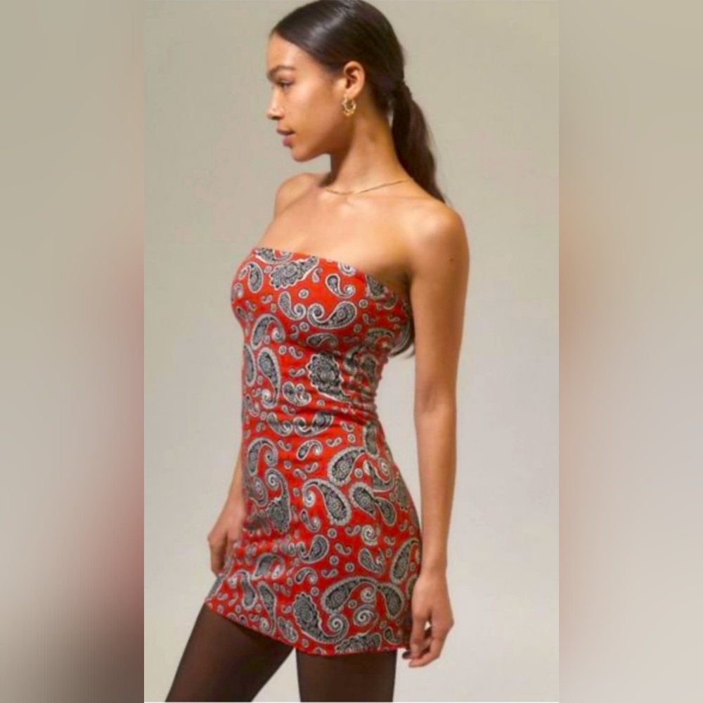 Urban Outfitters Red Paisley Bodycon Tube Dress - Size M NWT